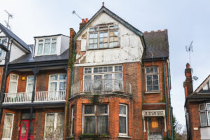 DIY or Don't? Deciding Whether to Renovate Before Selling